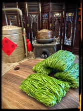 Load image into Gallery viewer, Handmade Spinach Vegetarian Noodle
